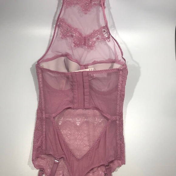 Victoria's Secret Chantilly Lace High-neck Teddy - Picture 17 of 17